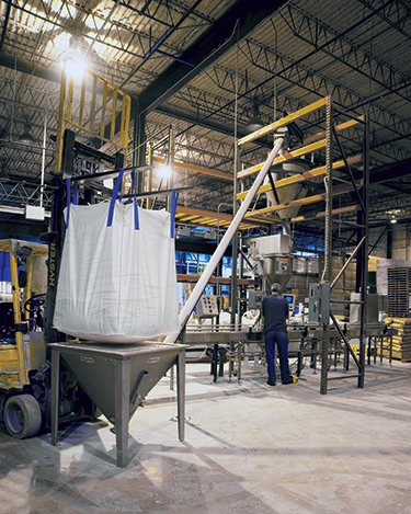 APCO Packaging Moves Perlite in Low Headroom Area with Flexible Screw Conveyor